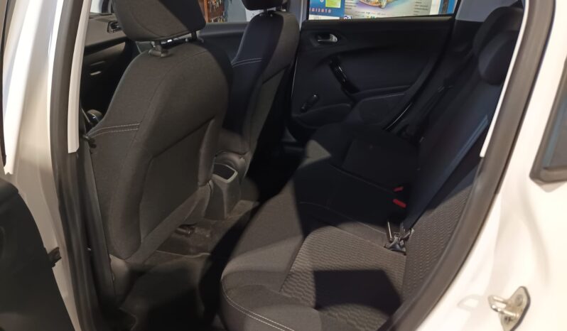 PEUGEOT 208 BLUE-HDI lleno