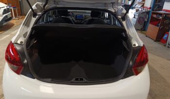 PEUGEOT 208 BLUE-HDI lleno