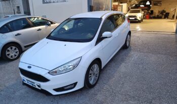 FORD FOCUS TREND lleno