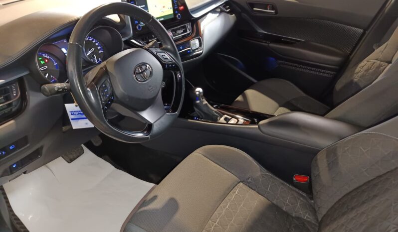 TOYOTA CHR HYBRID lleno