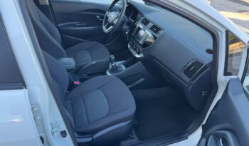 KIA RIO CRDI lleno