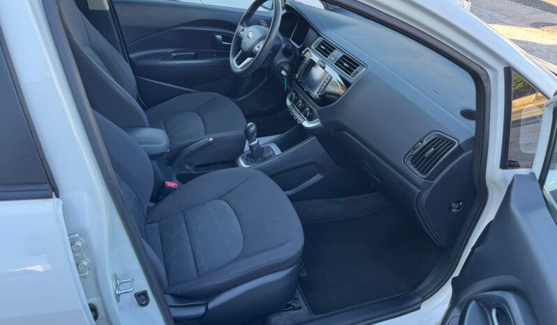 KIA RIO CRDI lleno