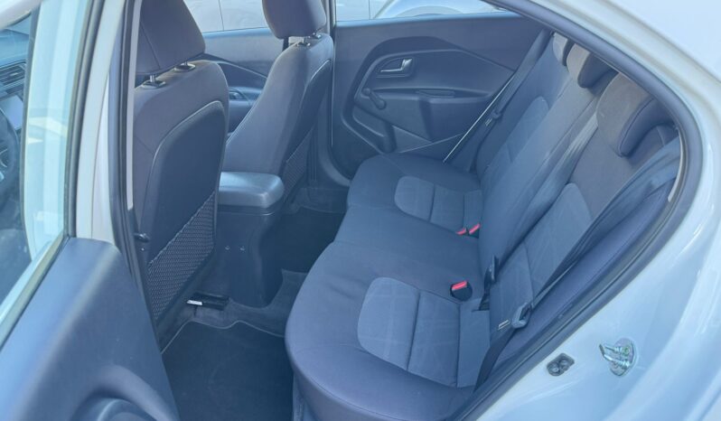 KIA RIO CRDI lleno