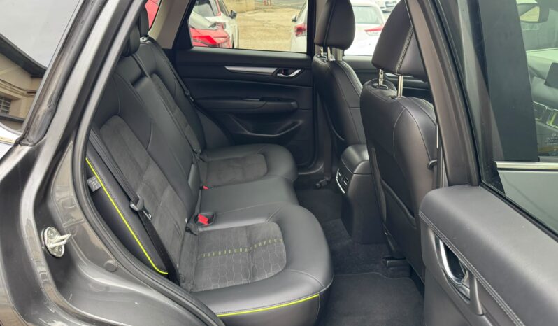 MAZDA CX5 lleno