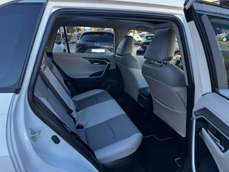 Toyota Rav4 Luxury AWD - foto 16
